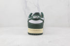 Nike Dunk Low Vintage Green (W)